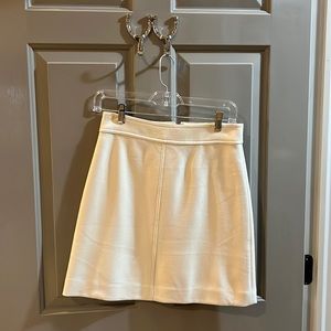 Off white skirt. NWT. Size 0.